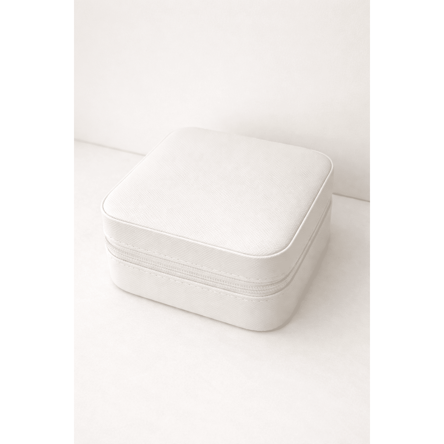 Small Travel Jewelry Organizer Box (Beige)