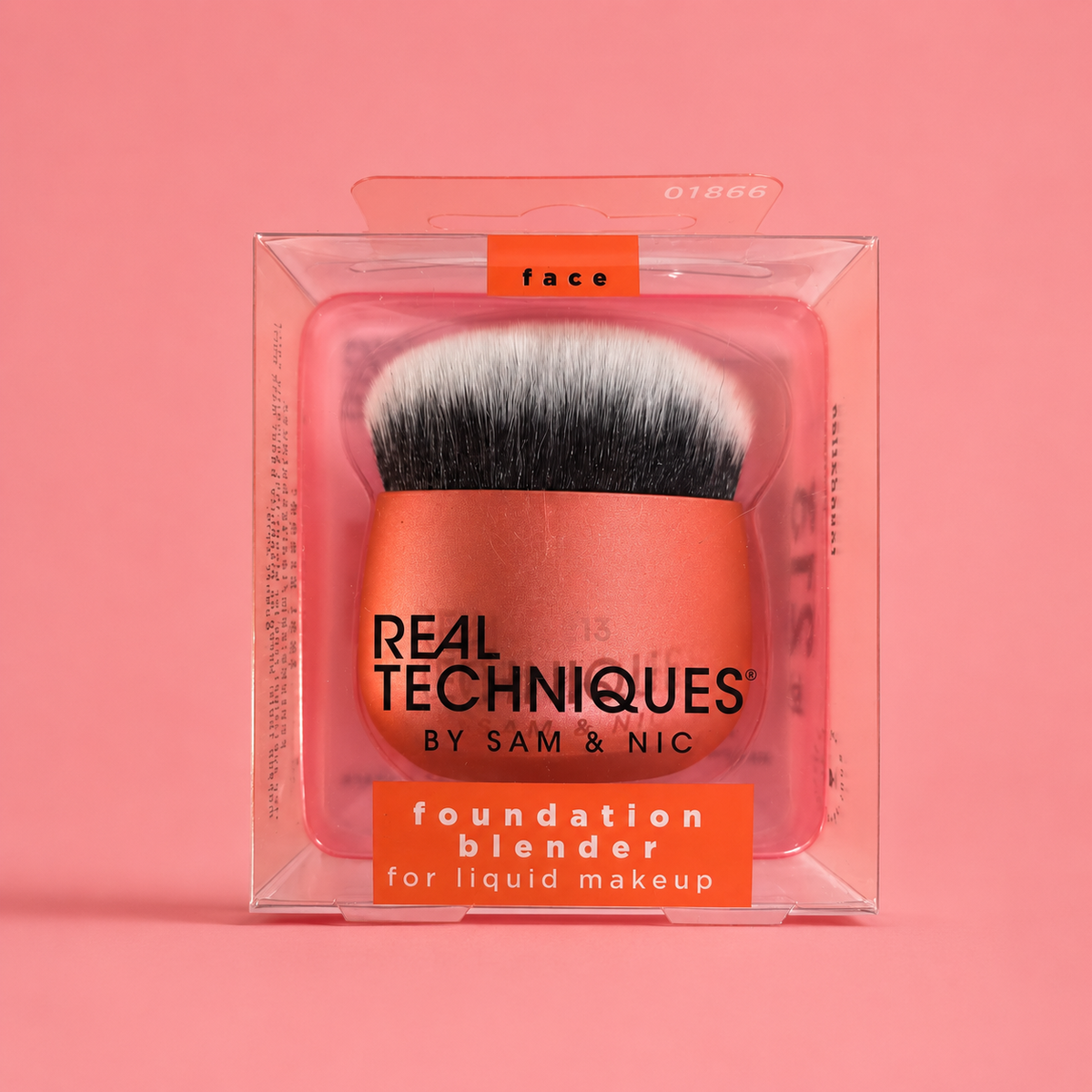 Real Techniques Foundation Blender by Sam & Nic